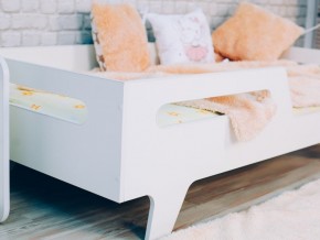 Кровать детская Бэби белая в Туринске - turinsk.magazinmebel.ru | фото - изображение 2